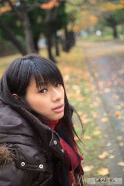 国产午夜精品理论片小yo奈