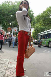 樱花草在线社区WWW日本在线观看